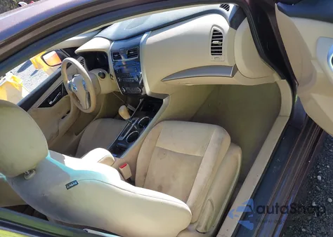 2014 Nissan Altima 2.5 S z USA, uszkodzony, nr VIN 1N4AL3AP7EC126957